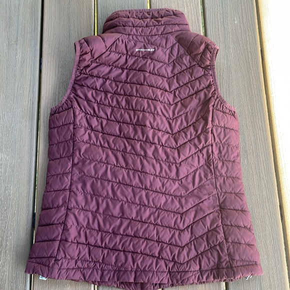 COLUMBIA WOMEN’S OMNI HEAT BURGUNDY ZIP UP VEST WITH POCKETS SIZE LARGE - Picture 2 of 10